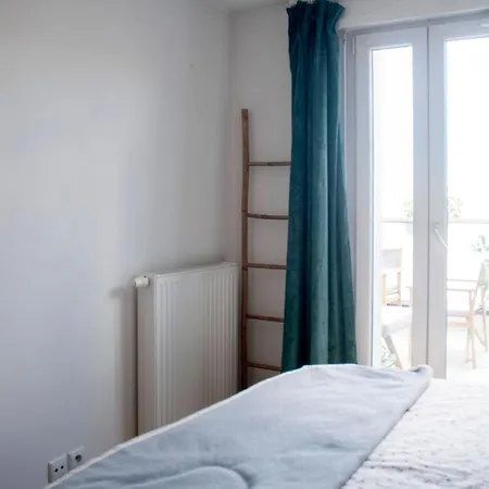Lägenhet Beautiful Apt Near Paris!